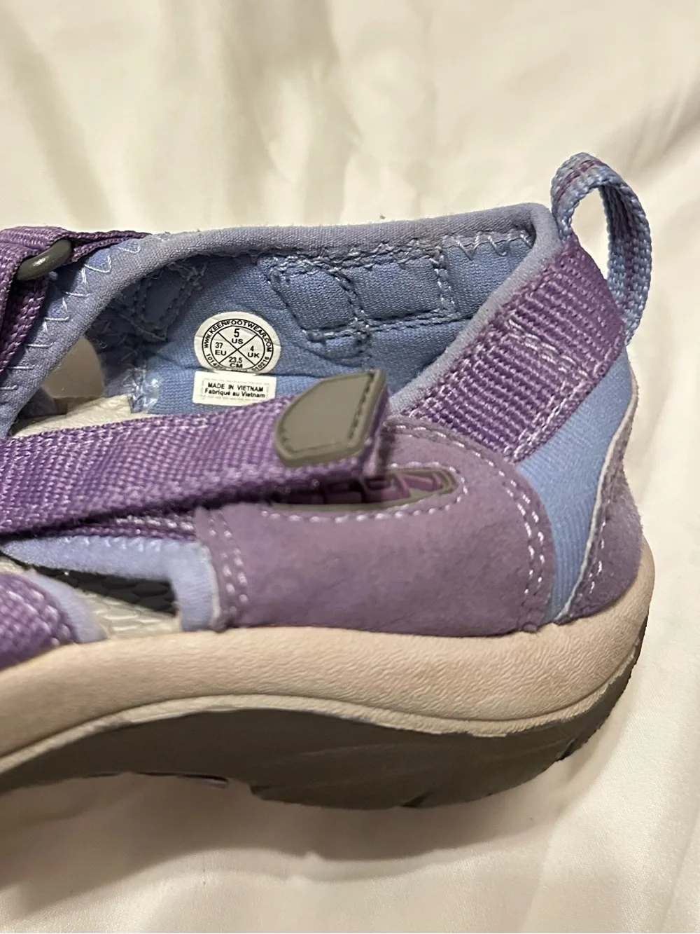 KEEN Purple Girls Kids Waterproof Sandals Water Shoes Size 5